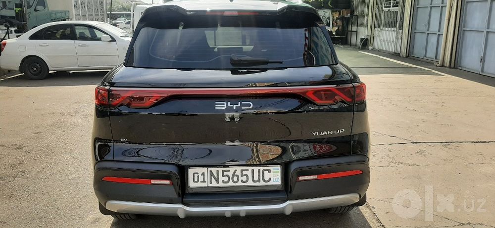 BYD  yuan up flegship 22.000 y.e