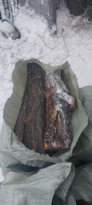 Дрова мешками  есть доставка