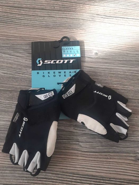 Продавам ръкавици за колоездене SCOTT