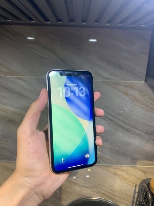 Iphone 11 срочно сотилади