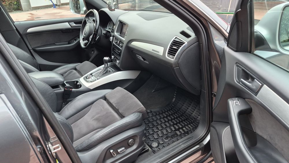 Audi SQ 5 / 2014  / 313 cai  / 4 × 4  / euro 5