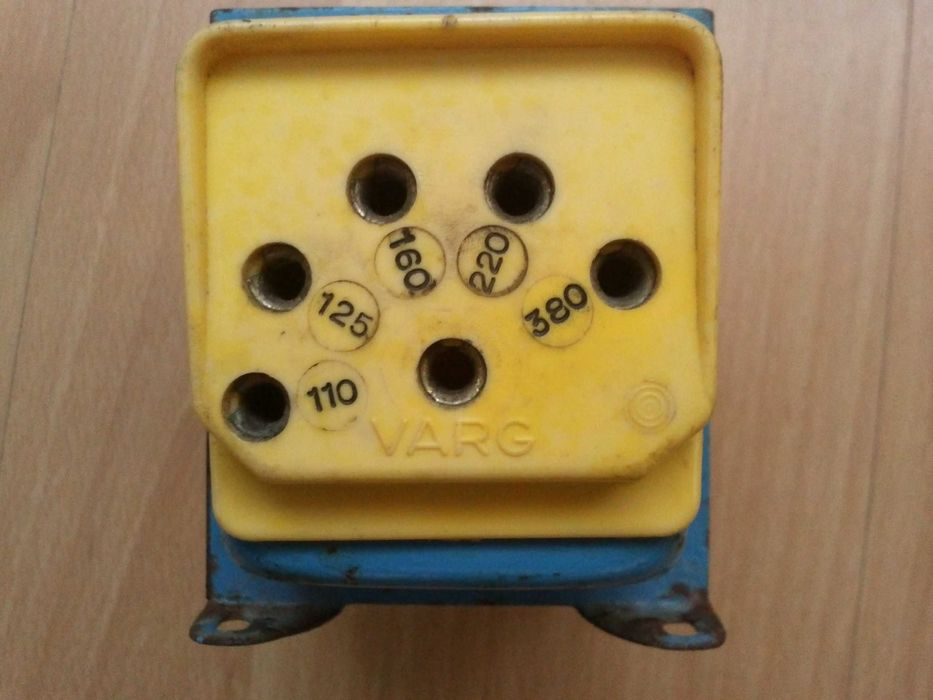 Transformator de la 220V la 110V