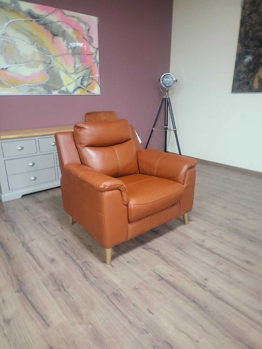 Кафяв кожен фотьойл