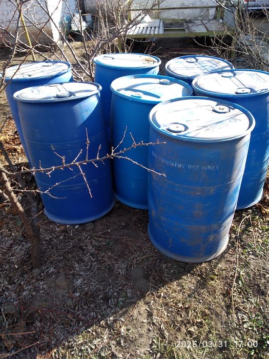 Продам бочки пластиковые
