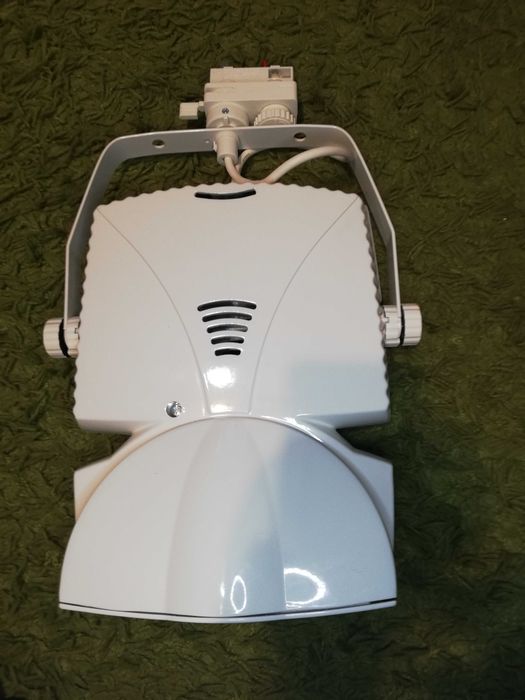 Corp iluminat-Proiector-Reflector cu bec Halogenuri metalice de putere