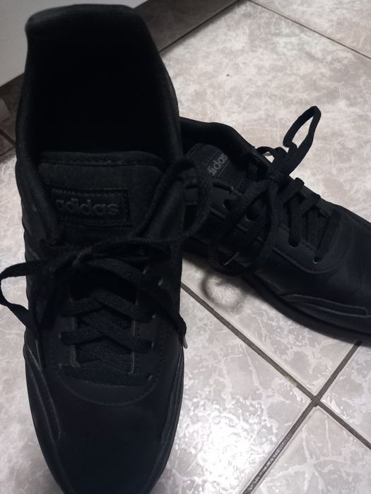 Оригинални маратонки адидас