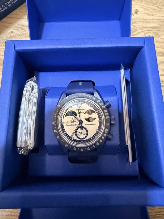 Omega x Swatch snoopy