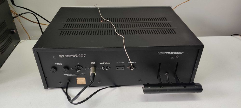 Continental Edison TU 9842 tuner radio analog pt amplificator scala