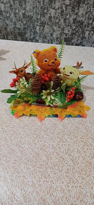 Осенью подделки  для садик  и школы