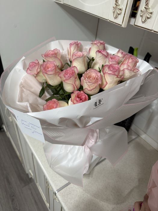 Продаи цветы свежие