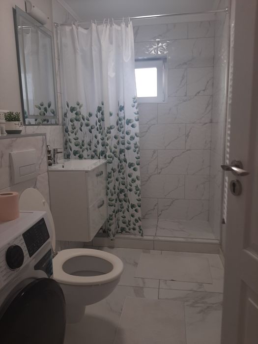 Proprietar,vand apartament modern,zona foarte linistita,2 camere Micalaca str. Vaslui