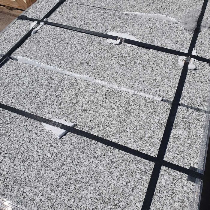 Готови гранитни плочки и готови стъпала от Раймар