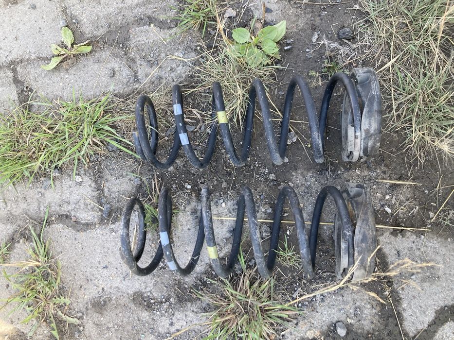 Пружины задние Киа Рио 3 / Kia Rio 3