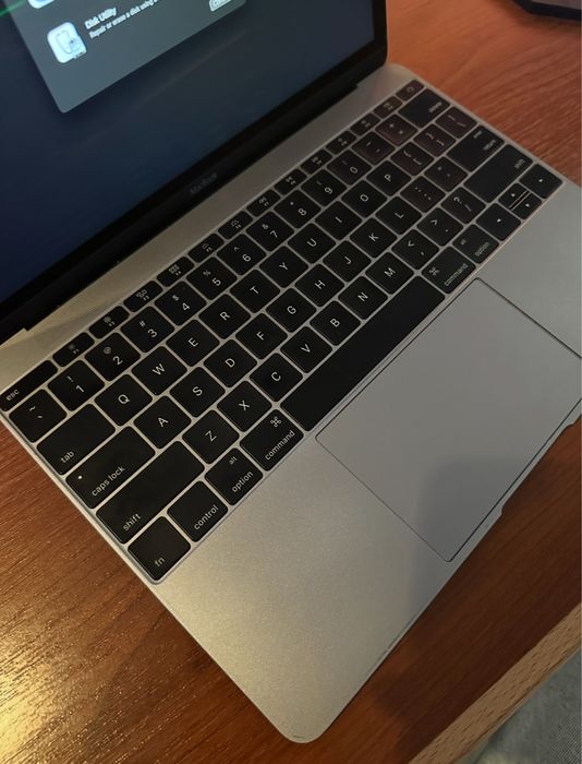 Apple Macbook 12”