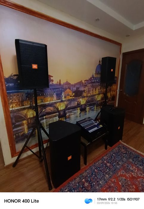 Продам комплект музыкальную аппаратуру