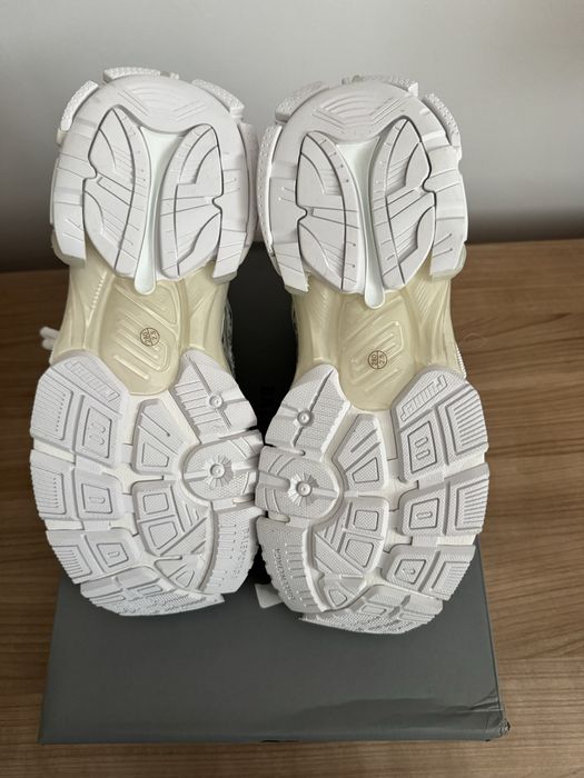 Balenciaga Runner