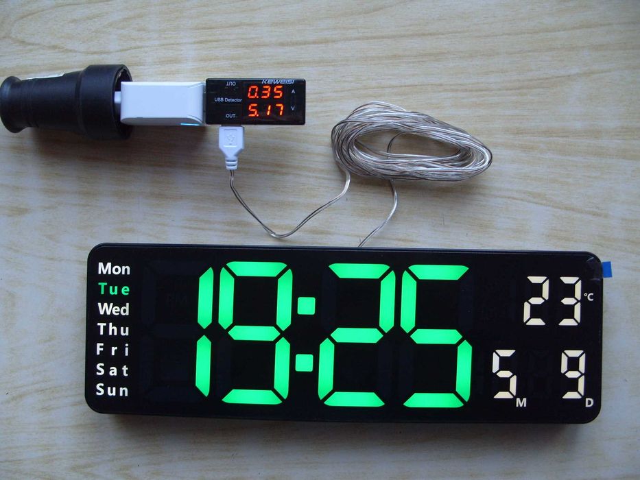 Голям електронен чаcoвниk DS-6629 с дистанционно управление