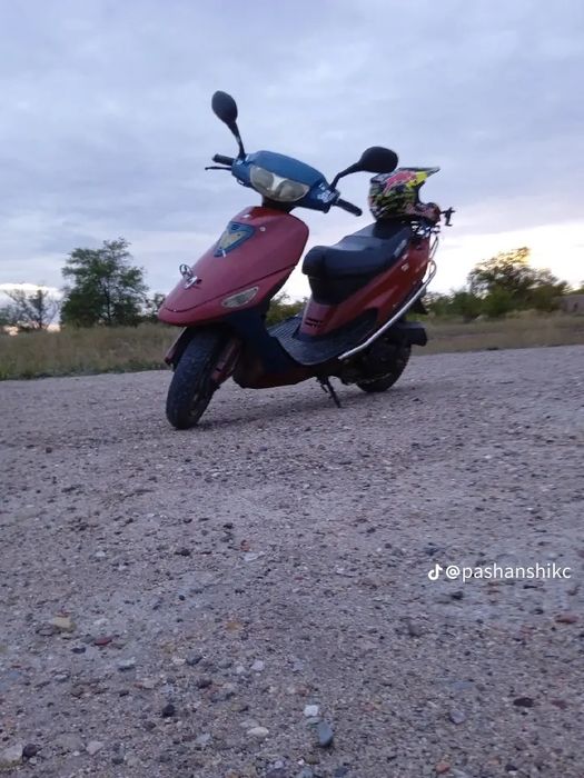 Продам скутер 80 кубов