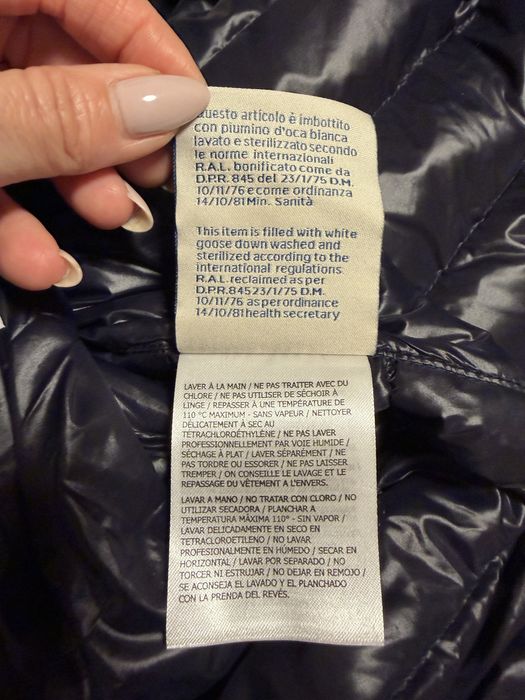 Moncler яке тъмно синьо