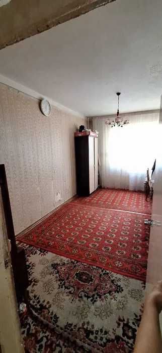 Продам свою квартиру 2/2/5 метро БИЙ (ост. Художников)