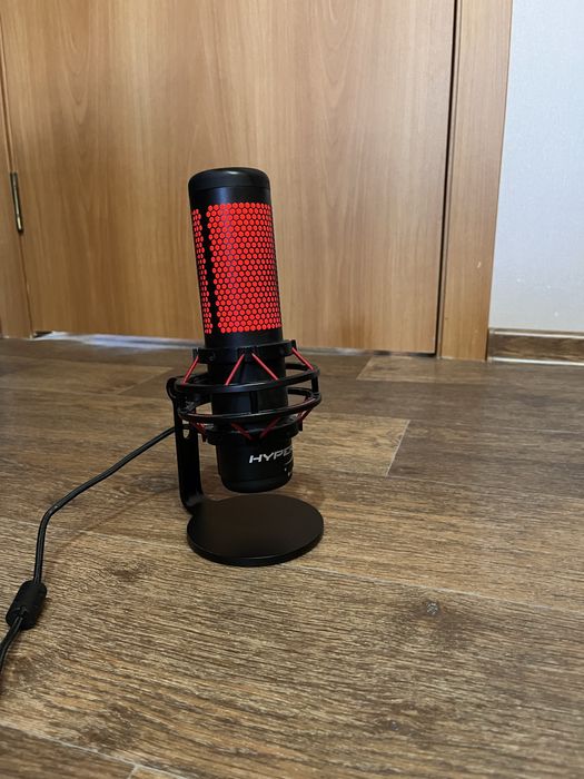 Микрофон HyperX Quadcast