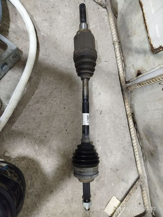 Продаётся граната левая. (Водительская)