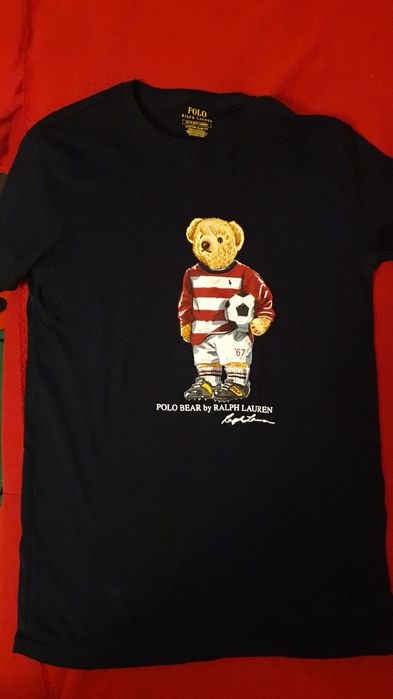 Vând tricou marimea XS,preț 150 lei