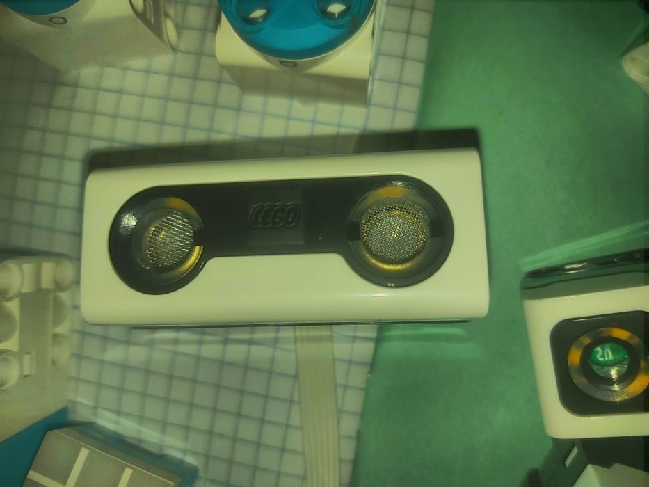 Вещи LEGO SPIKE 14шт