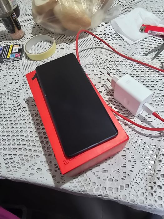 Oneplus 12 R, 16gb RAM cu 266 GB stocare