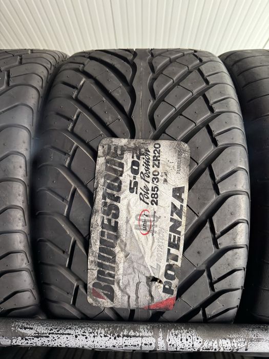 Anvelope Noi 285/30/20 Bridgestone