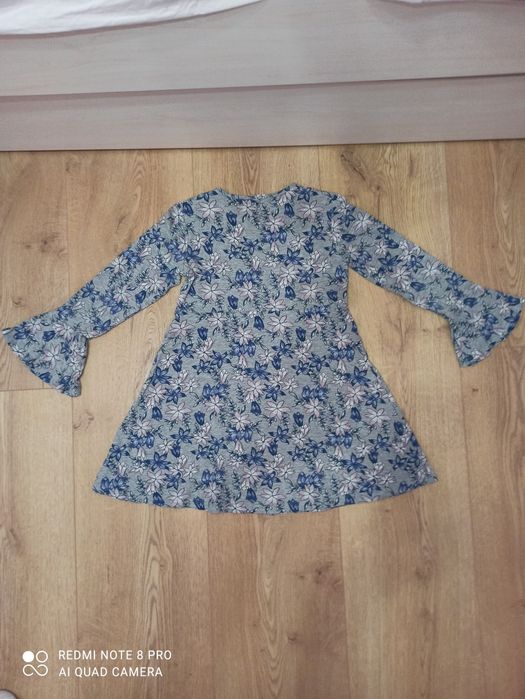2 сиви стилни рокли за момиче  136/140