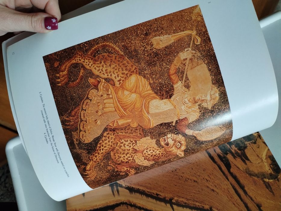 Книга про Грецию