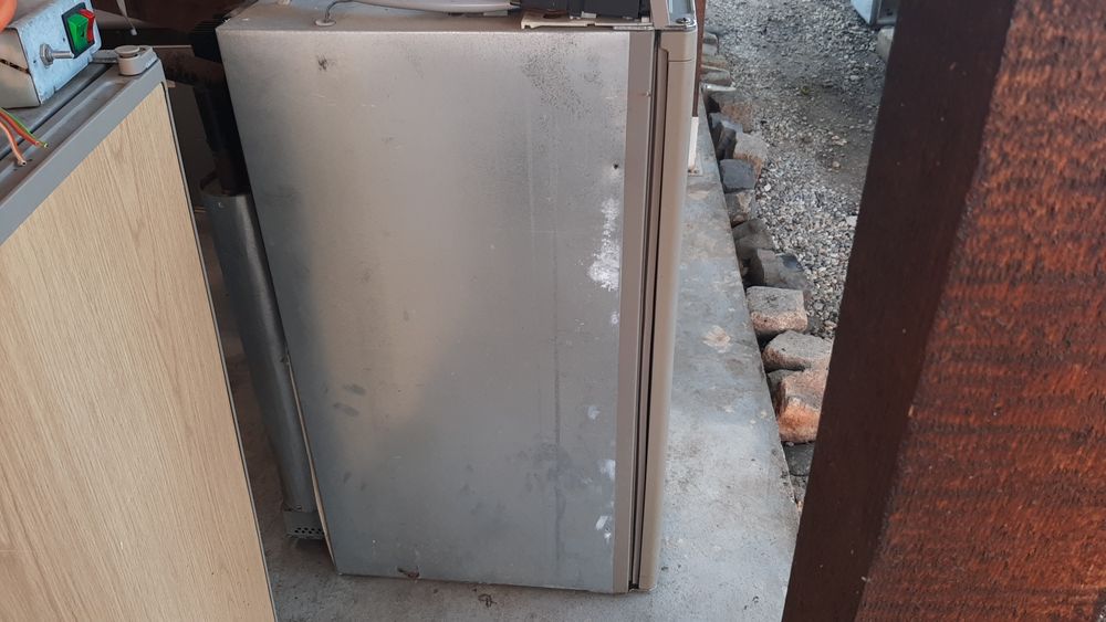 Frigider Electrolux 12v-gaz-220v