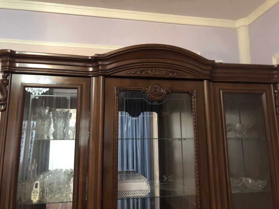 Сервант для гостинной