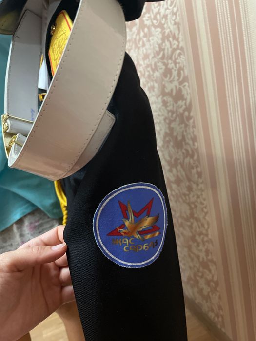 Продам кадетскую парадную форму