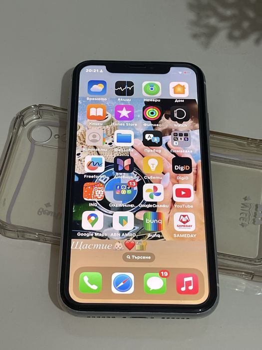 iPhone XR , 64GB