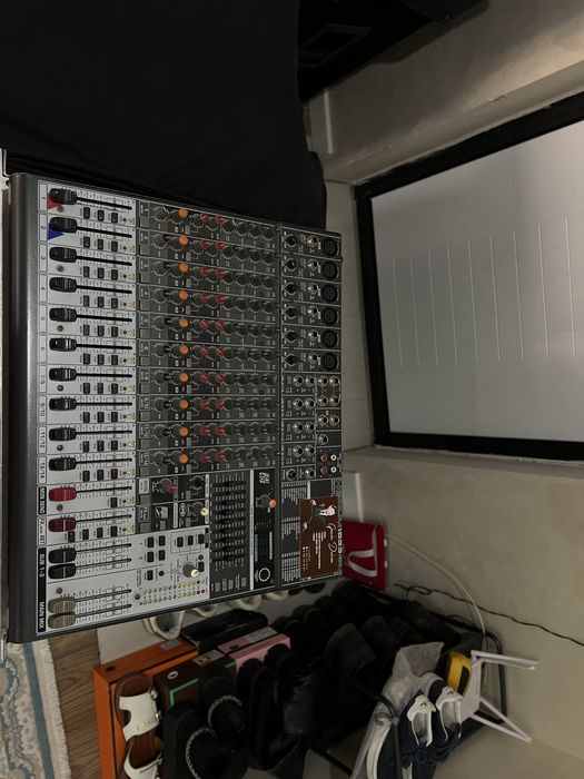 Behringer микшер пульт аппаратура