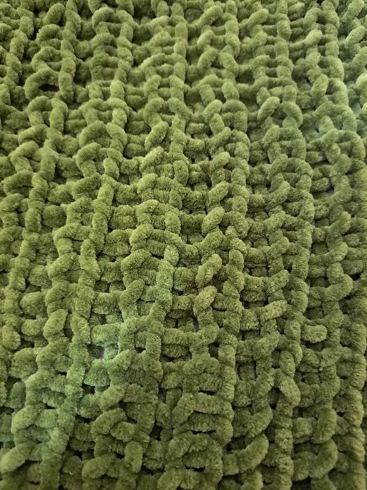 Ръчно изплетени шалове различни цветове и материи