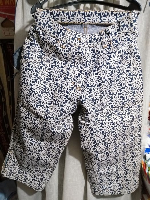 Дънки        нови