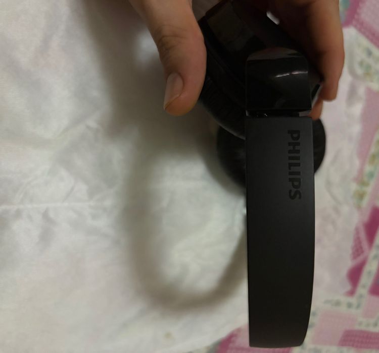 Слушалки Philips Безжични/Bluetooth чисто нови