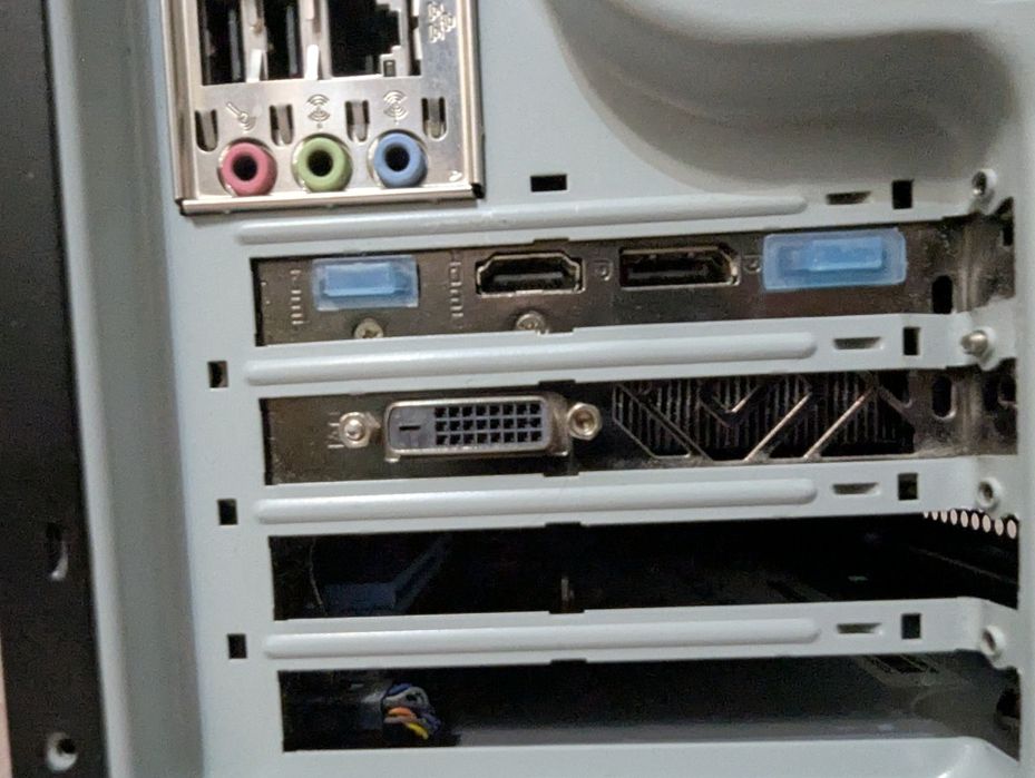 Компьютер игровой(+ подарок)