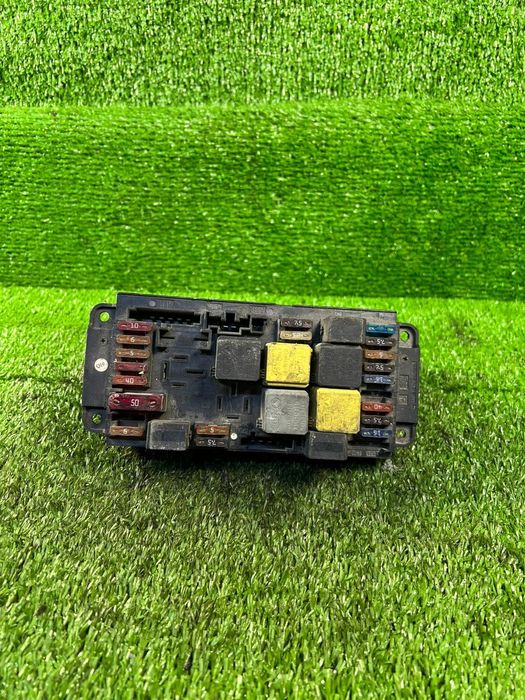 Блок предохранителей SAM СаМ Мерседес Мерс цешка 203 w203
