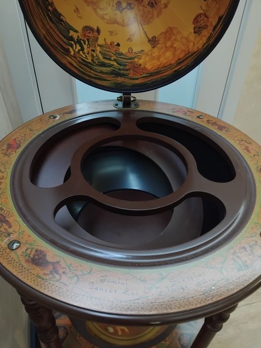 Глобус за алкохол