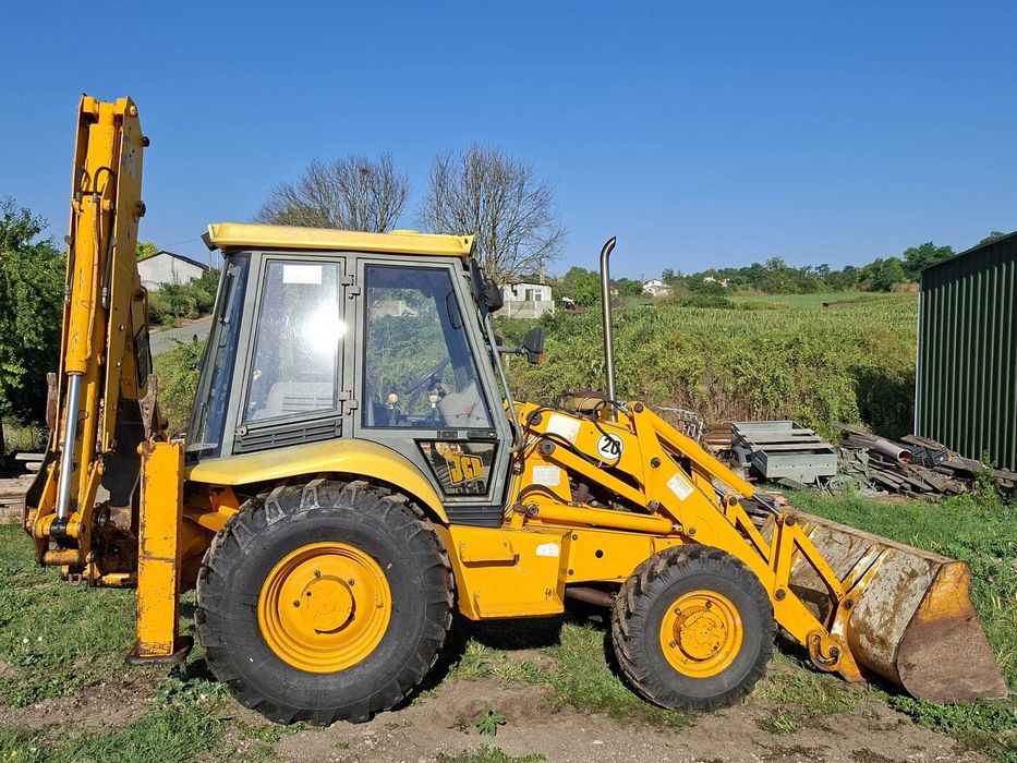 Buldoexcavator JCB 3CX-4