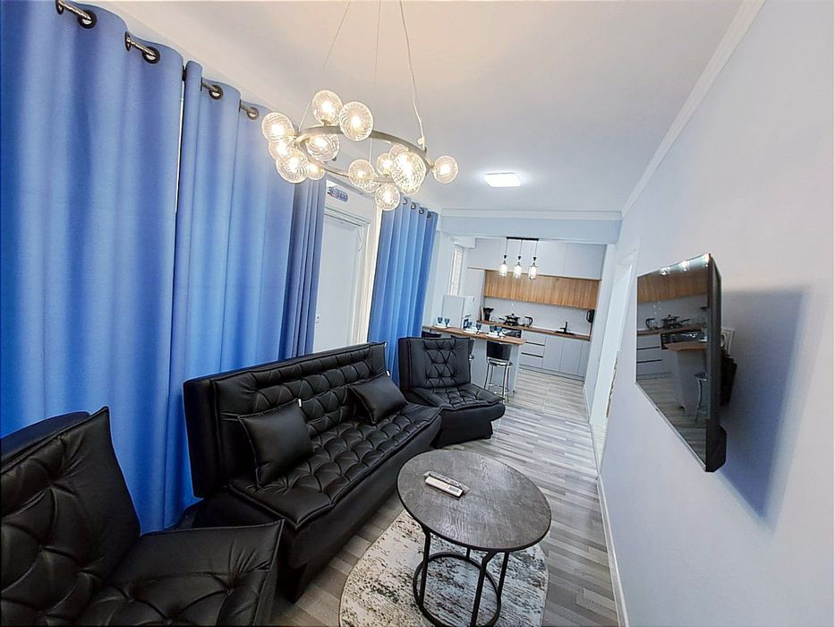 Беруний метро олдидаги квартирага шерикликка кизлар оламан