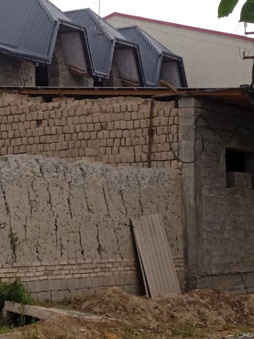 Уй жой ховли сотилади