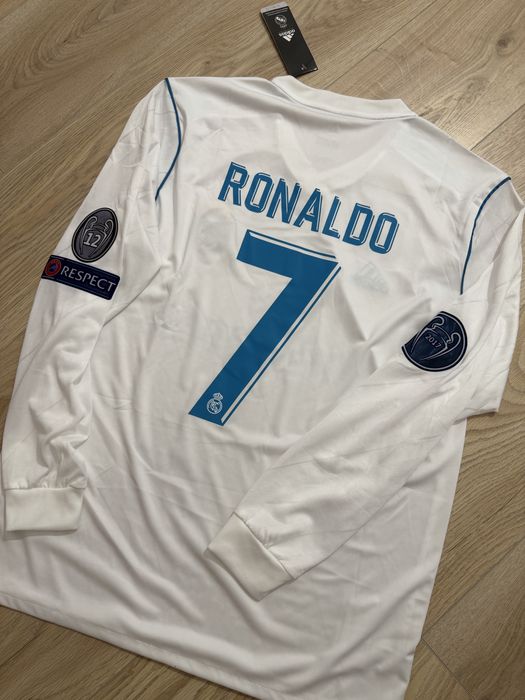 Tricou de fotbal Maneca Lunga Adidas Real Madrid Marime M cu Cristiano Ronaldo 7 CR7 marime M noua Final Kyev