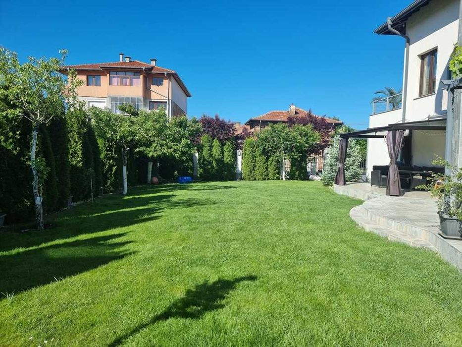 Продава се Къща в с. Рилци, Област Благоевград - 440 кв.м за 1263 €/кв.м - Снимка #2