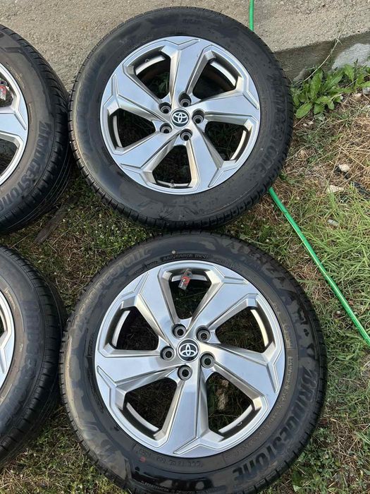 Оригинални джанти с гуми за Toyota Rav4 / Тойота Рав4 18" 5x114,3