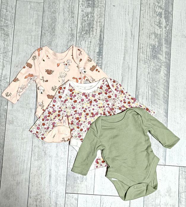 Бебешки дрешки за момиче